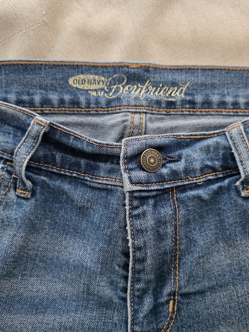 Old Navy Blue Distressed Boyfriend Jeans  Denim Shorts‎ Vintage Mid Rise Size 8 - Picture 3 of 12